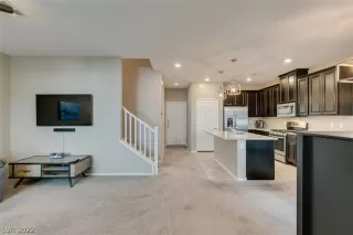 Photo #3: 2397736 Listing