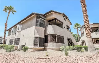 Photo #2: 2397794 Listing