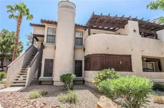 Photo #3: 2397794 Listing