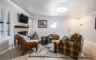 Photo #6: 2397794 Listing