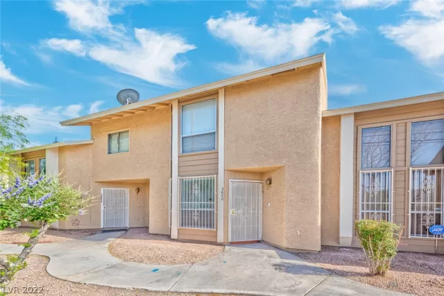 MLS: 2397796 Condo For Sale