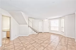 Photo #1: 2397796 Listing
