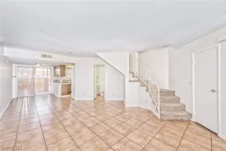 Photo #2: 2397796 Listing