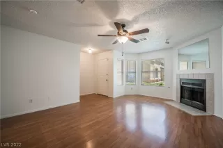 Photo #2: 2397816 Listing 