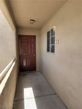 Photo #3: 2397820 Listing