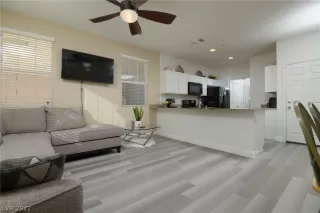 Photo #1: 2397834 Listing 