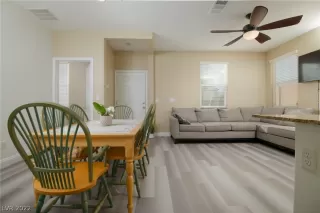 Photo #2: 2397834 Listing 