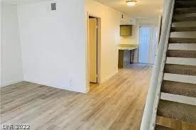 Photo #1: 2397875 Listing 