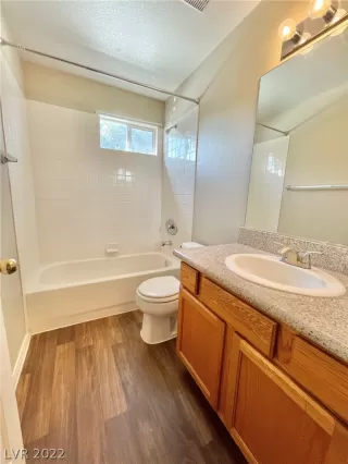Photo #6: 2397876 Listing 