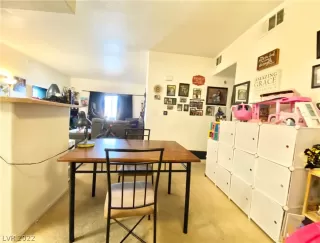 Photo #4: 2397915 Listing 