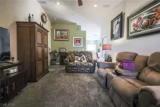 Photo #2: 2397940 Listing 