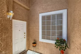 Photo #2: 2397942 Listing