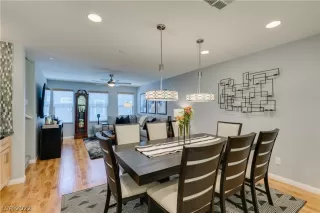 Photo #2: 2397959 Listing