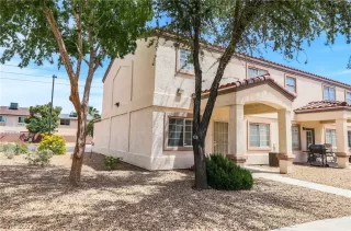 Photo #4: 2397997 Listing