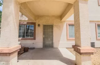 Photo #5: 2397997 Listing