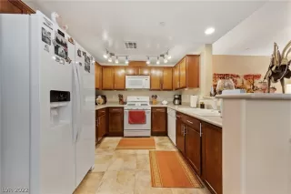 Photo #6: 2398006 Listing