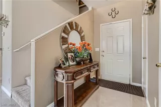 Photo #2: 2398017 Listing 