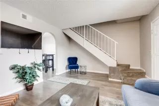 Photo #2: 2398026 Listing 