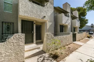 Photo #1: 2398034 Listing