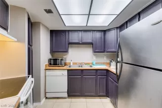 Photo #6: 2398034 Listing