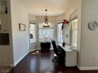 Photo #6: 2398045 Listing 