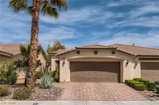 MLS: 2398053 Condo For Sale