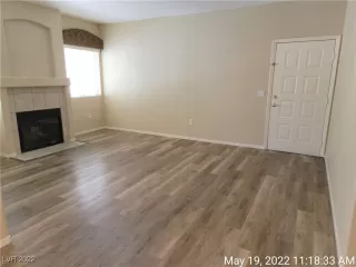 Photo #4: 2398072 Listing 