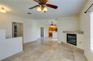 Photo #6: 2398116 Listing