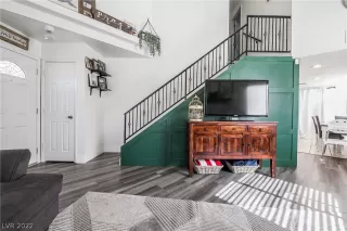 Photo #1: 2398133 Listing