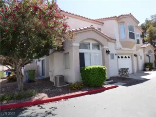 Photo #1: 2398158 Listing