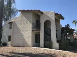 Photo #1: 2398168 Listing 