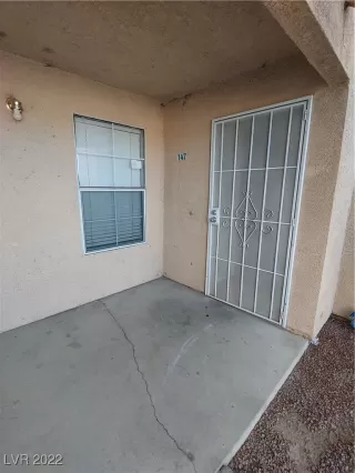 Photo #1: 2398183 Listing 