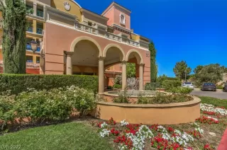 Photo #3: 2398208 Listing