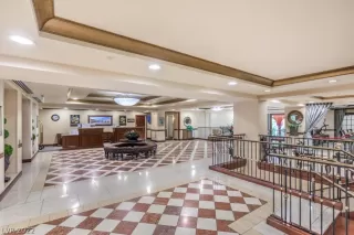 Photo #5: 2398208 Listing