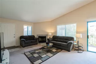 Photo #3: 2398212 Listing 