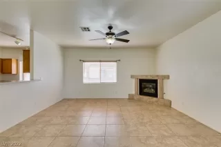 Photo #3: 2398224 Listing