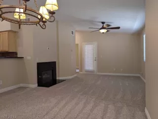 Photo #4: 2398269 Listing