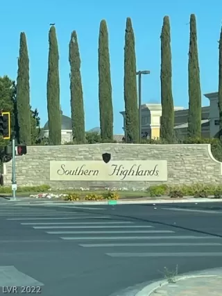 Photo #5: 2398286 Listing 