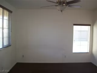 Photo #5: 2398315 Listing 