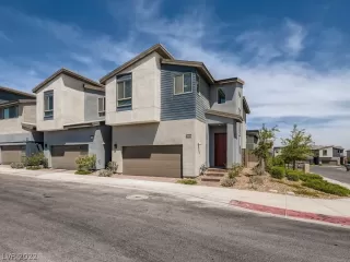 Photo #1: 2398335 Listing