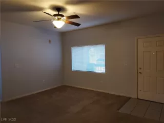 Photo #2: 2398356 Listing 