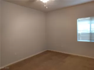 Photo #5: 2398356 Listing 