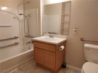 Photo #6: 2398356 Listing 