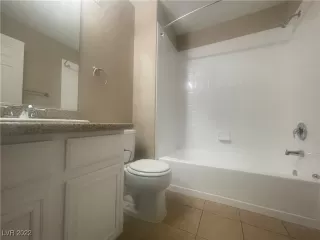 Photo #5: 2398380 Listing 