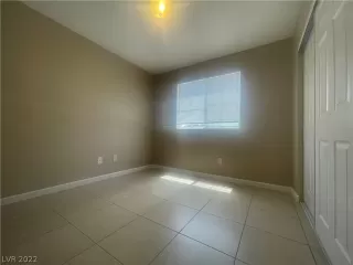 Photo #6: 2398380 Listing 