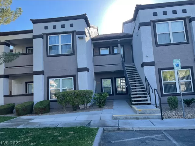 MLS: 2398487 Condo For Sale