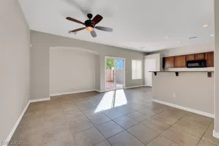 Photo #2: 2398497 Listing 