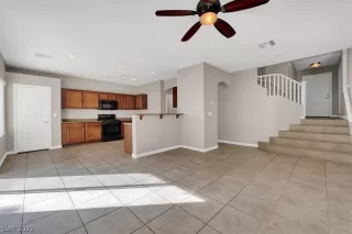 Photo #3: 2398497 Listing 