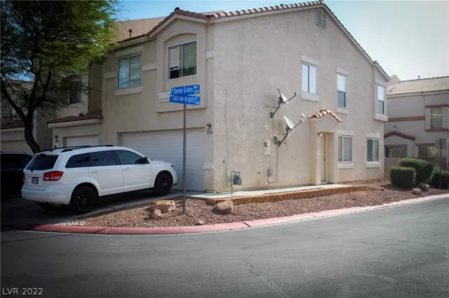 MLS: 2398499 Condo For Sale