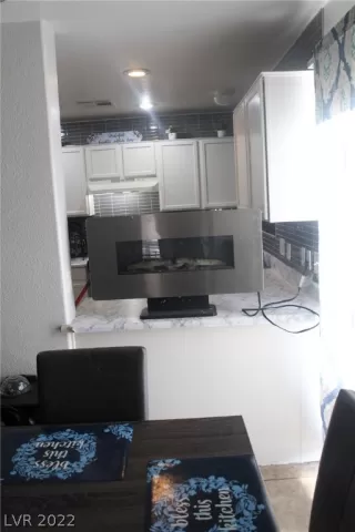 Photo #5: 2398499 Listing 